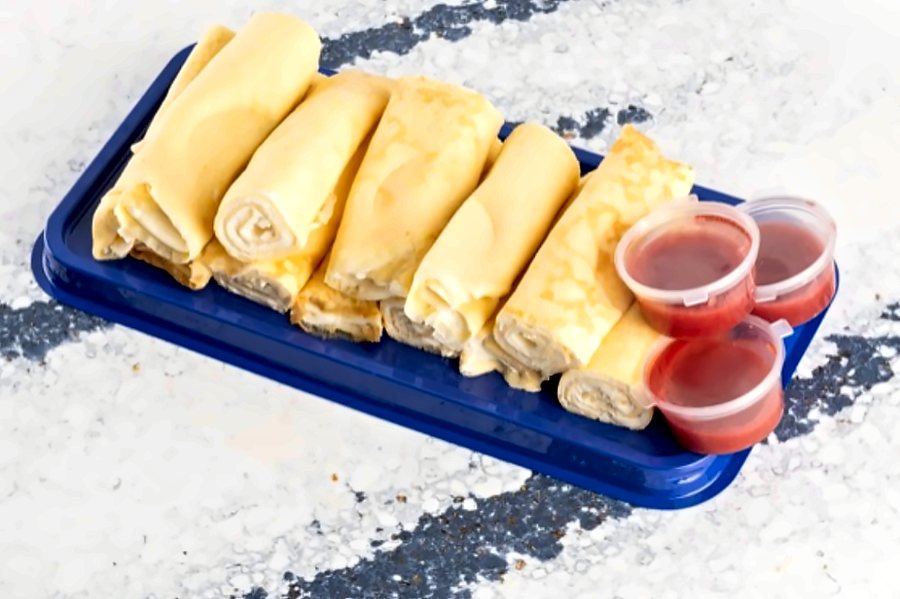 Blintz platter with berry sauce