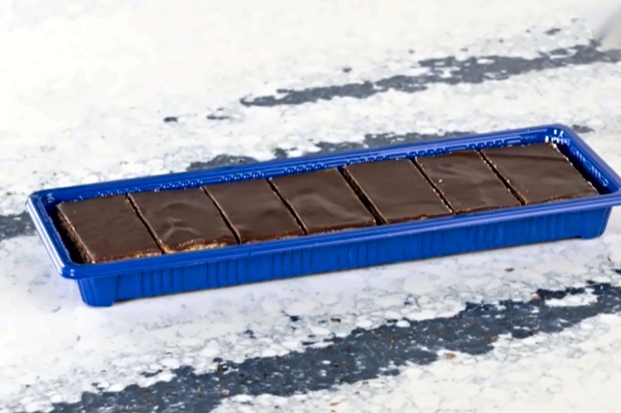 Chocolate slice tray